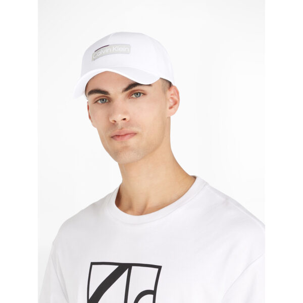 Kepurės vyrams, Kepurė su snapeliu Calvin Klein Layerd Logo Bb Cap K50K510970 Balta