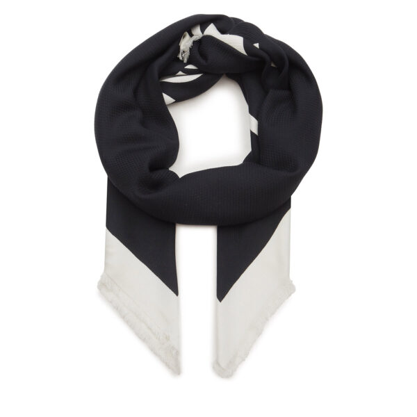 Skarelė Calvin Klein Contrast Logo Jacquard Scarf K60K611739 Juoda