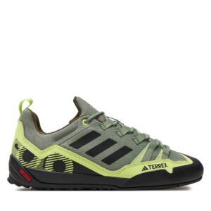 Žemi žygio batai 👟 Turistiniai batai adidas Terrex Swift Solo 2.0 Hiking IE8052 Žalia