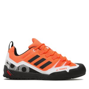 Žemi žygio batai 👟 Turistiniai batai adidas Terrex Swift Solo Approach Shoes HR1302 Oranžinė