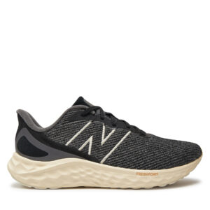 👟 Bėgimo batai New Balance Fresh Foam Arishi v4 MARISAK4 Juoda